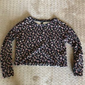 forever 21 cropped floral black long sleeve shirt